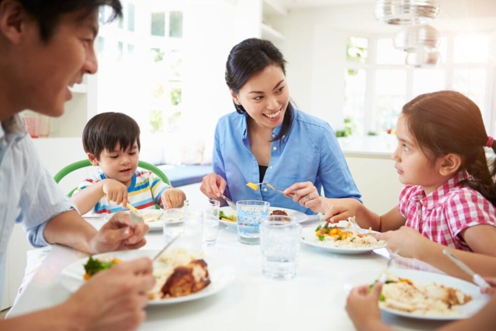 How Family At The Dinner Table Children's Development?