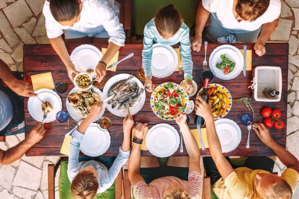 Teaching Kids About Nutrition During Family At The Dinner Table