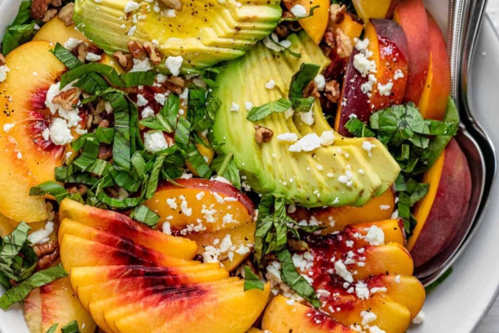 Why Peach Spinach Salad Is The Perfect Light Summer Meal?